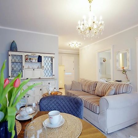 Miodowy Dom Exspanse Apartament 2 Lub 3 Pokoje Z Tarasem I Parkingiem Kolobrzeg Ngoại thất bức ảnh
